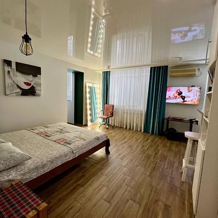Studio Apartment Center เครเมนชุก ภายนอก รูปภาพ