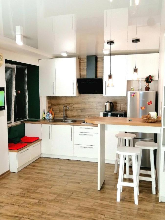 Studio Apartment Center เครเมนชุก ภายนอก รูปภาพ