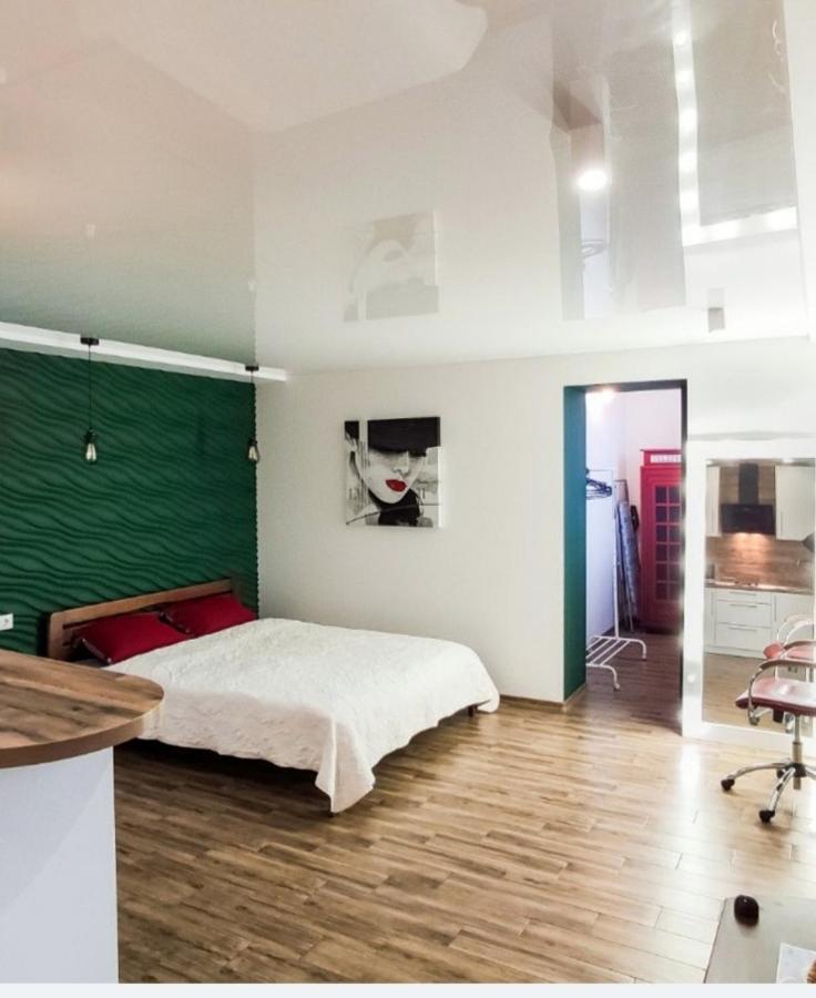 Studio Apartment Center เครเมนชุก ภายนอก รูปภาพ